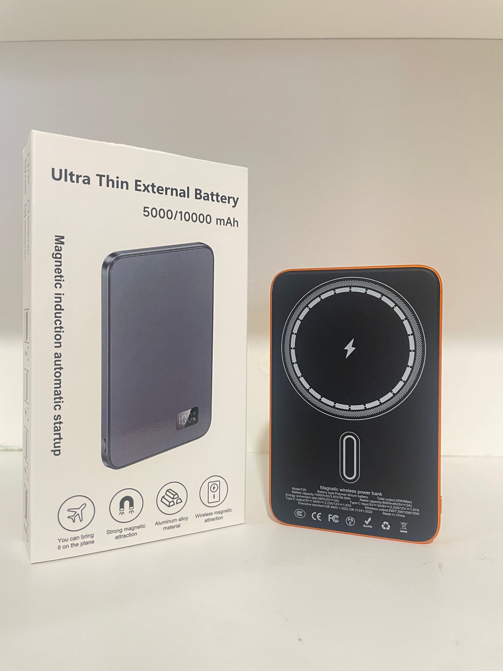 Qentrova 10,000mAh magnetic wireless battery bank